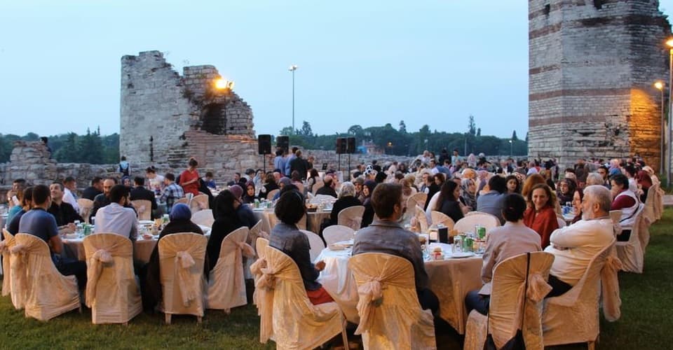 Kafkas Vakfı İftarından Kareler