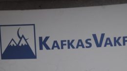 Kafkasya Okumaları 4. Oturumunda Yılmaz Nevruz'un kaleme aldığı “İmam Şeyh Mansur'un Liderliğinde Kafkasya'da Milli Birlik Hareketi ve Rus İstilasına Karşıİlk Bağımsızlık Savaşı” başlıklı makalesini okuduk. Okuma programımız her hafta Çarşamba günü akşam vakıf merkezimizde gerçekleşmektedir.